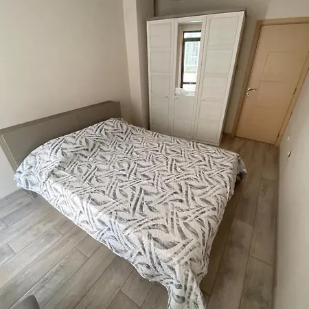 Vintage Centre Apartment